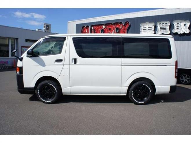 ハイエースバン2.8 DX ロング ディーゼルターボ 4WD　フロントシートセパレート仕様変更済　　　センターコンソール付　415COBRA丸目ライトキット&バッドラッカー16インチAW　415SAFARIフロントスポイラー　TOYOオープンカントリーR/T　電動格納ドアミラー 2800