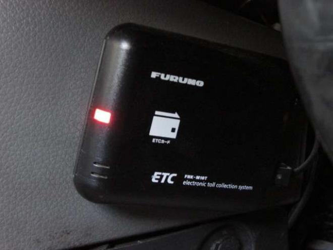 キャラバンNV350 2.5 DX スーパーロングボディ ハイルーフ ディーゼルターボ 4WD　パートタイム4WD/ETC/フルセグTV/バックカメラ/キーレス/純正エンジンスターター/両側スライドドア 2500