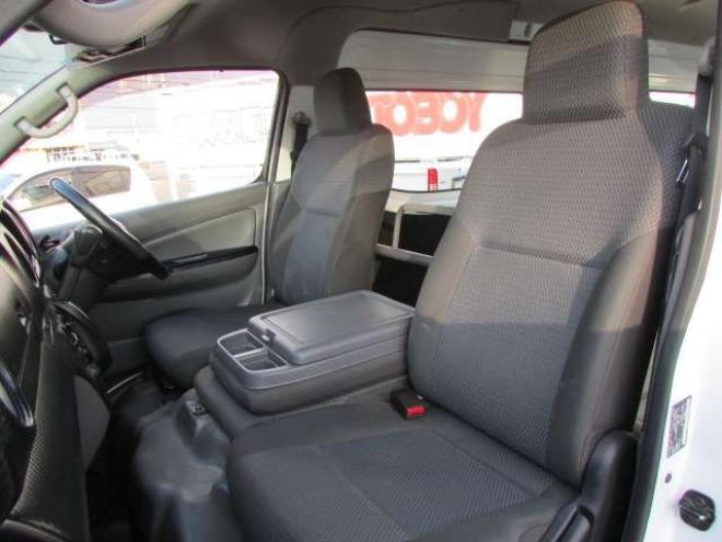 キャラバンNV350 2.5 DX スーパーロングボディ ハイルーフ ディーゼルターボ 4WD　パートタイム4WD/ETC/フルセグTV/バックカメラ/キーレス/純正エンジンスターター/両側スライドドア 2500