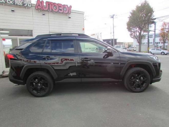 RAV-42.0 アドベンチャー オフロード パッケージII 4WD　LEDヘッドライト/ビルトインETC2.0/シートヒーター/ステアリングヒーター/フルセグTV/バックカメラ/レーダークルーズコントロール/パワーバックドア/エンジンスターター 2000
