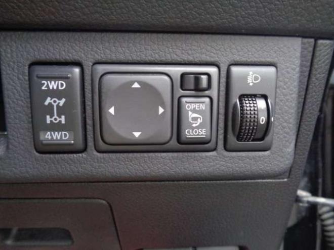 ティーダ1.5 15M FOUR SV＋プラズマ 4WD　ワンオーナー　夏冬タイヤ　走行31600km 1500