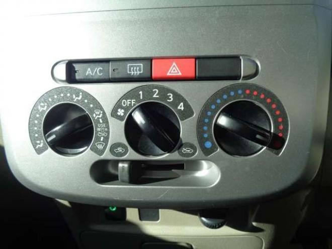 タントL 4WD　純正オーディオ　片側スライドドア　キーレス 660