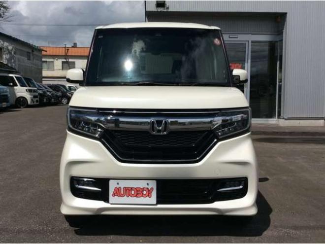 N-BOXカスタム 660 G EX ホンダセンシング 4WD　パワスラ　シートヒーター　スマートキー　プッシュスタート　クルーズコントロール　ホンダ純正ナビ　バックカメラ　電動格納ミラー　横滑り防止装置　車線逸脱防止　衝突被害軽減システム　オートライト　ETC 660