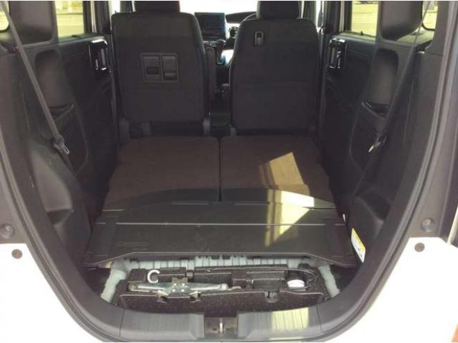 N-BOXカスタム 660 G EX ホンダセンシング 4WD　パワスラ　シートヒーター　スマートキー　プッシュスタート　クルーズコントロール　ホンダ純正ナビ　バックカメラ　電動格納ミラー　横滑り防止装置　車線逸脱防止　衝突被害軽減システム　オートライト　ETC 660