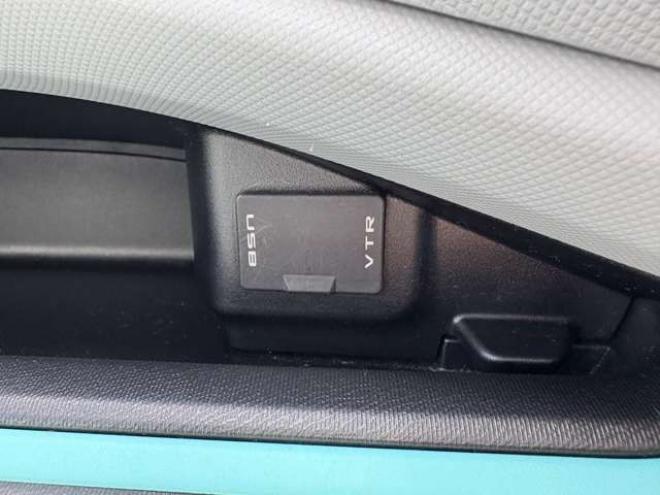 アクア1.5 S　プッシュスタート　スマートキー　純正ナビ7インチ　フルセグTV　Bluetooth　CD/DVD　FM/AM　フルオートエアコン　電動格納ミラー 2WD 1500