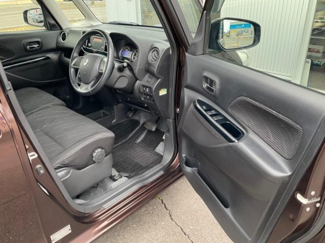 eKスペースG セーフティ パッケージ 4WD　プッシュスタート　スマートキー　電動スライドドア(左)　360°カメラ　バックカメラ　シートヒーター　エンジンスターター　純正オーディオ 660