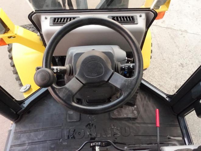 ホイールローダコマツ WA40-8　バケット容量0.5m3　