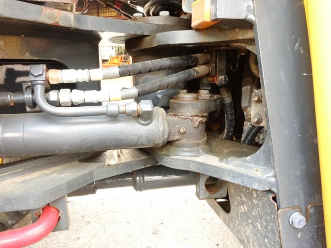 ホイールローダコマツ WA40-8　バケット容量0.5m3　