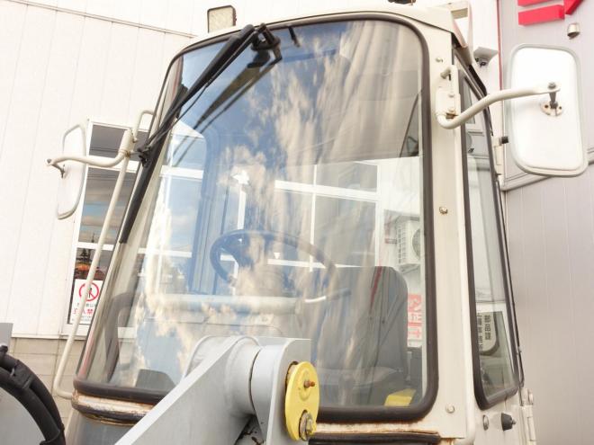 ホイールローダコマツ WA40-3　バケット容量0.5m3　