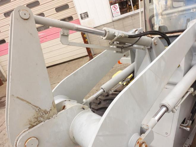 ホイールローダコマツ WA40-3　バケット容量0.5m3　