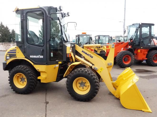 ホイールローダコマツ WA30-6　バケット容量0.4m3