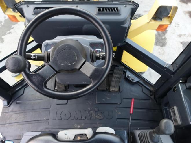 ホイールローダコマツ WA30-6　バケット容量0.4m3