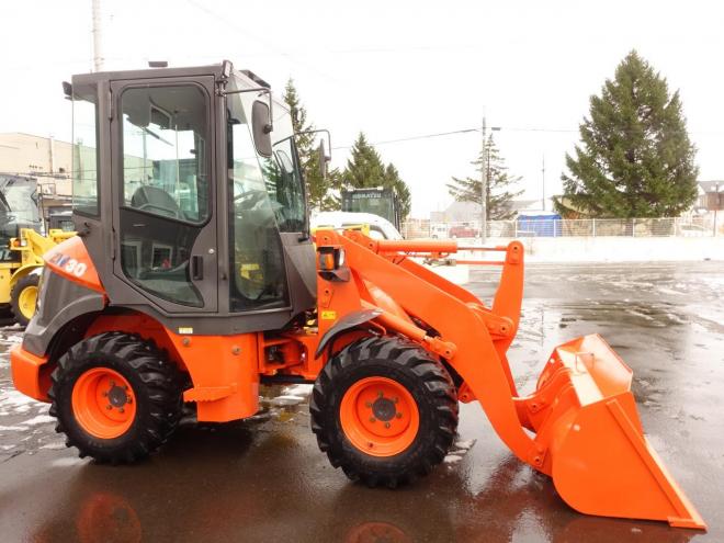 ホイールローダ日立 ZW30  バケット容量0.4m3 