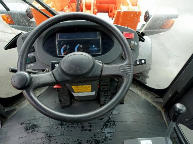 ホイールローダ日立 ZW30  バケット容量0.4m3 