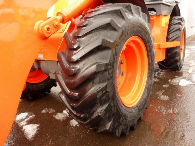 ホイールローダ日立 ZW30  バケット容量0.4m3 