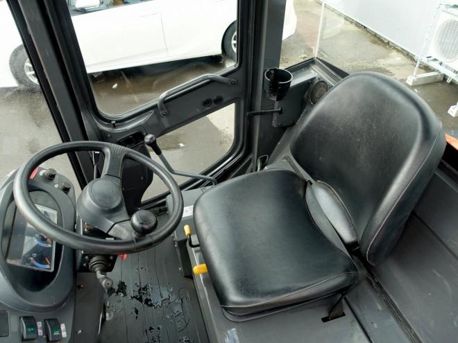 ホイールローダ日立 ZW30  バケット容量0.4m3 