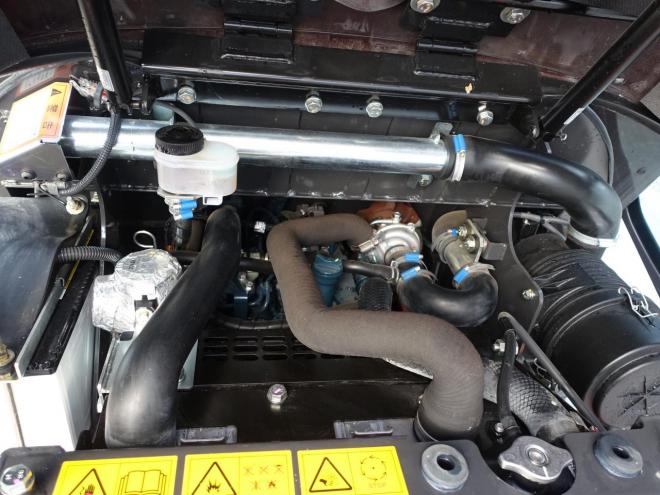 ホイールローダ日立 ZW50-5B  バケット容量0.6m3