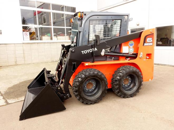 スキッドステアローダトヨタ 5SDKL６　バケット容量0.28m3 