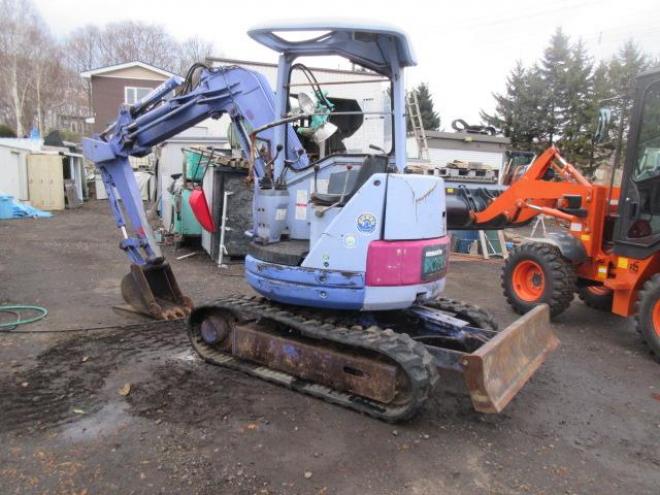 バックホーコマツPC28UU-2E