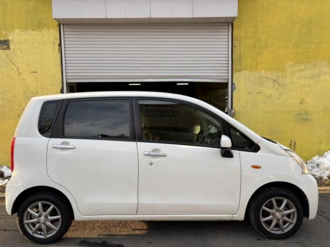 ムーヴ（店長おすすめコミコミ車）L 4WD 660 5Dr