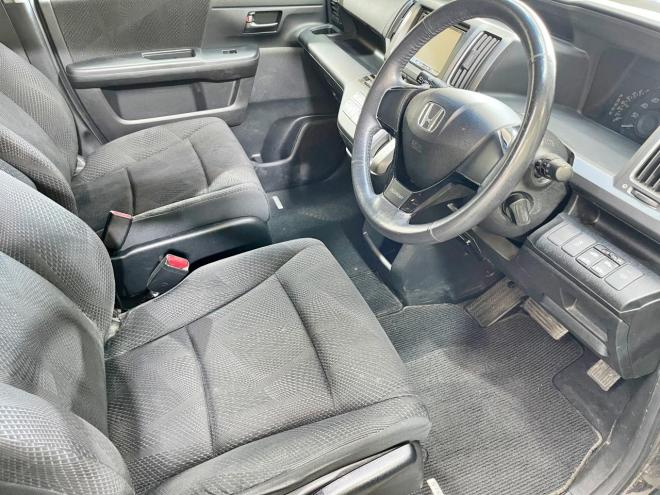 ステップワゴン2.0スパーダZ 4WD 5年保証 スマキー 両側パワスラ ナビ ETC 寒冷地仕様 禁煙 車検整備2年付 修復歴無