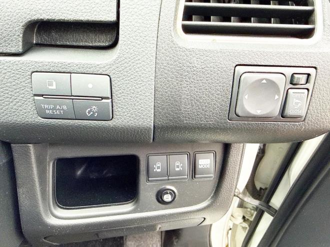 セレナ2.0Hスター Vエアロセレクション 4WD　ローンが不安な方＜優遇ローン＞　本州仕入　寒冷地仕様　エアロ　社外SDナビ　フルセグTV　両側パワースライド 4WD 2000 5Dr