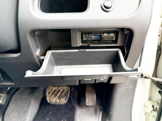 セレナ2.0Hスター Vエアロセレクション 4WD　ローンが不安な方＜優遇ローン＞　本州仕入　寒冷地仕様　エアロ　社外SDナビ　フルセグTV　両側パワースライド 4WD 2000 5Dr