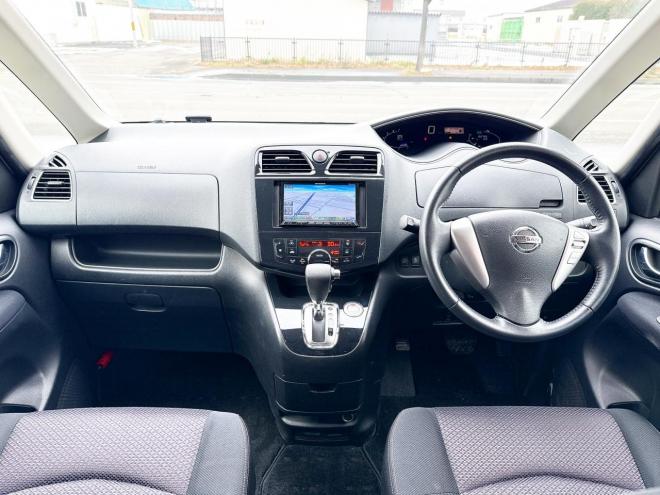 セレナ2.0Hスター Vエアロセレクション 4WD　ローンが不安な方＜優遇ローン＞　本州仕入　寒冷地仕様　エアロ　社外SDナビ　フルセグTV　両側パワースライド 4WD 2000 5Dr