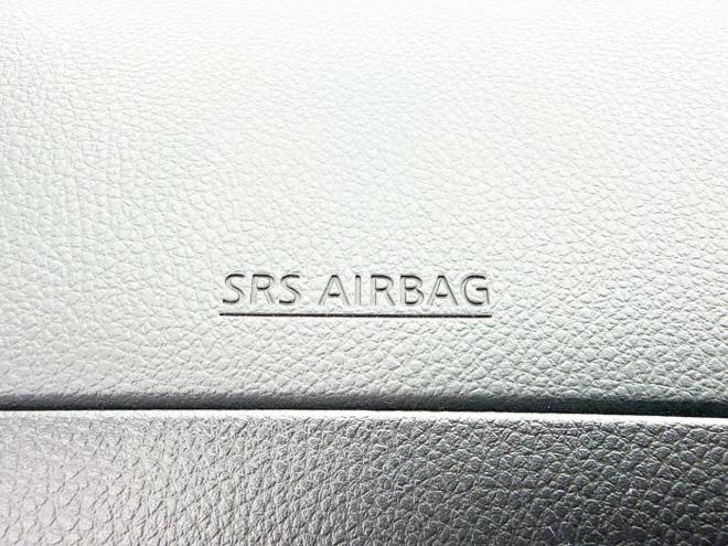 セレナ2.0Hスター Vエアロセレクション 4WD　ローンが不安な方＜優遇ローン＞　本州仕入　寒冷地仕様　エアロ　社外SDナビ　フルセグTV　両側パワースライド 4WD 2000 5Dr