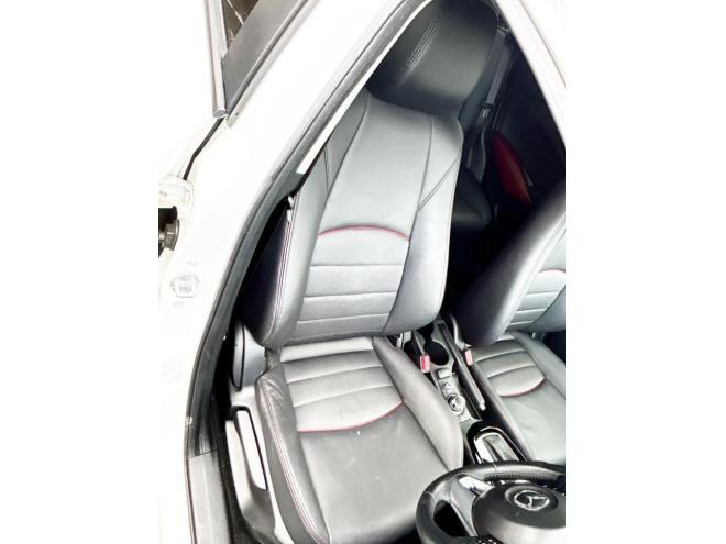 CX-31.5DT XDツーリング 4WD　ローンが不安な方＜優遇ローン＞本州仕入　革シート　純正ナビ　フルセグTV　バックカメラ　ローダウン　軽減ブレーキ 4WD 1500 5Dr