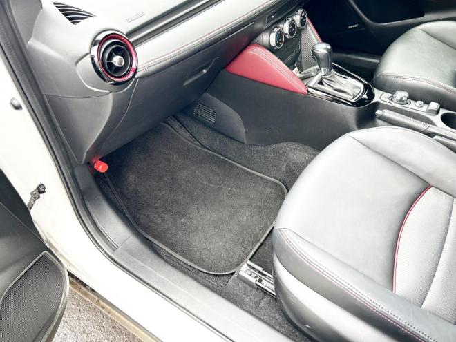 CX-31.5DT XDツーリング 4WD　ローンが不安な方＜優遇ローン＞本州仕入　革シート　純正ナビ　フルセグTV　バックカメラ　ローダウン　軽減ブレーキ 4WD 1500 5Dr