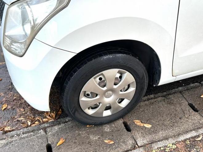 ワゴンR4WD 5速マニュアル　6万キロ　ABS  夏冬タイヤ 4WD 660 5Dr