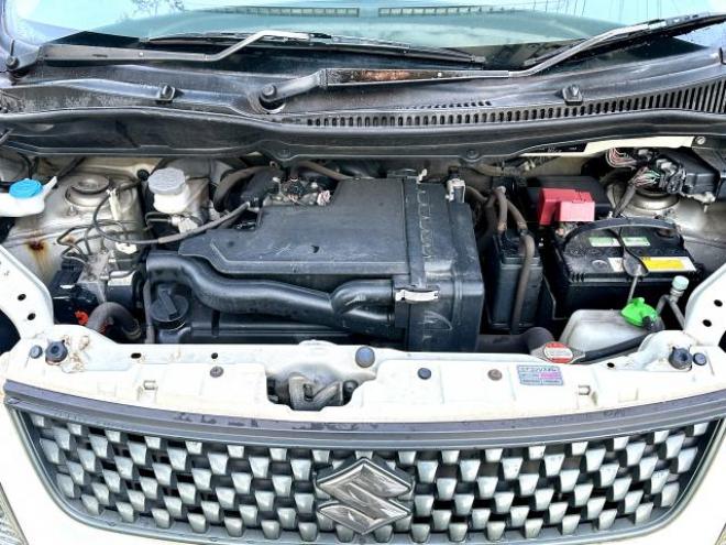 ワゴンR4WD 5速マニュアル　6万キロ　ABS  夏冬タイヤ 4WD 660 5Dr