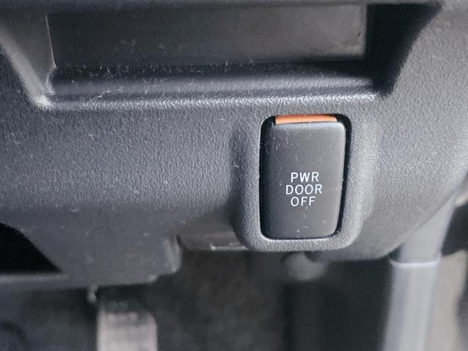 タント660カスタムX 4WD　ローンが不安な方＜優遇ローン＞寒冷地仕様　片側Pスラ　社外ナビ 4WD 660 5Dr