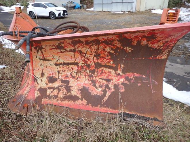 ホイールローダLX120　ワンタッチマルチプラウ＆バケット　恵庭ヤード