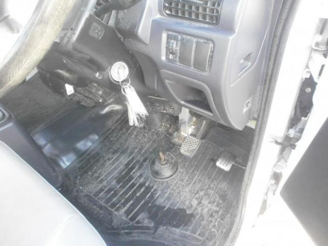 サンバーTB 4WD　AC付き 660 2Dr