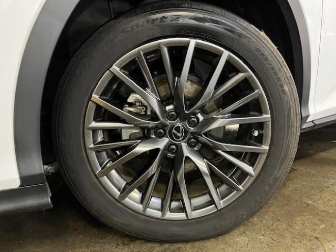 レクサスＲＸ４５０ｈ　Ｆスポーツ　本州仕入　レクサスセーフティセンス　寒冷地仕様　禁煙車　マークレビンソンプレミアム　ヘッドアップディスプレイ　純正２０インチＡＷ　純正１８ＡＷ＋スタッドレスタイヤ付　　電動パノラマルーフ　純正フレアレッドレザーシート　純正ナビ（フルセグ地デジ　Ｂｌｕｅｔｏｏｔｈ対応）＋バックカメラ＋全方位カメラ　パワーバックドア　プリクラッシュセーフティ　レーダークルーズコントロール　シートヒーター　前後ドラレコ　ステアリングヒーター　両席パワーシート　ＥＴＣ 4WD 3500 5Dr