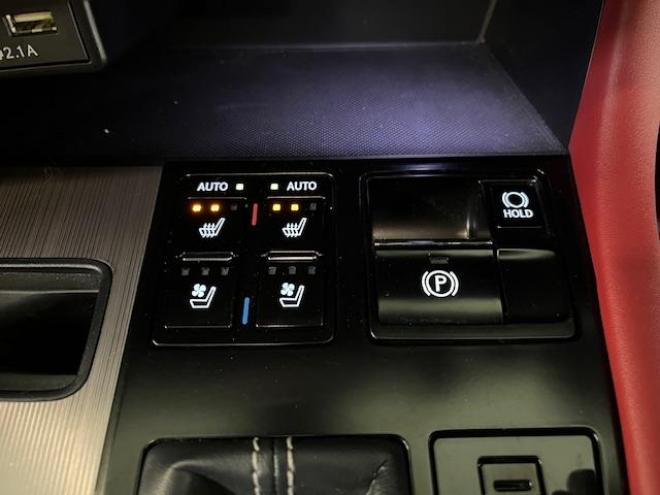 レクサスＲＸ４５０ｈ　Ｆスポーツ　本州仕入　レクサスセーフティセンス　寒冷地仕様　禁煙車　マークレビンソンプレミアム　ヘッドアップディスプレイ　純正２０インチＡＷ　純正１８ＡＷ＋スタッドレスタイヤ付　　電動パノラマルーフ　純正フレアレッドレザーシート　純正ナビ（フルセグ地デジ　Ｂｌｕｅｔｏｏｔｈ対応）＋バックカメラ＋全方位カメラ　パワーバックドア　プリクラッシュセーフティ　レーダークルーズコントロール　シートヒーター　前後ドラレコ　ステアリングヒーター　両席パワーシート　ＥＴＣ 4WD 3500 5Dr