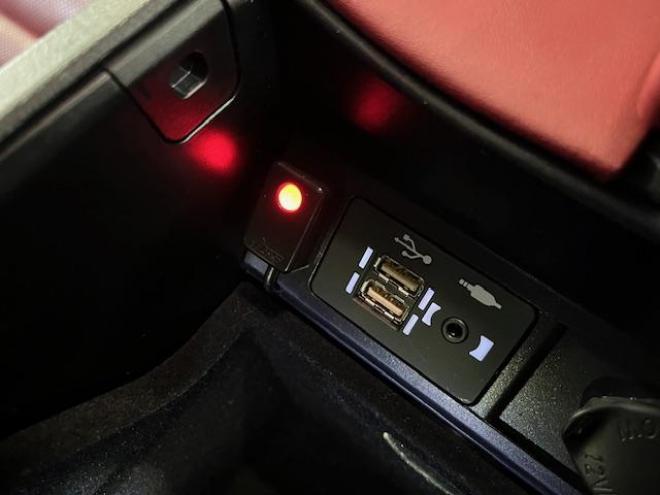 レクサスＲＸ４５０ｈ　Ｆスポーツ　本州仕入　レクサスセーフティセンス　寒冷地仕様　禁煙車　マークレビンソンプレミアム　ヘッドアップディスプレイ　純正２０インチＡＷ　純正１８ＡＷ＋スタッドレスタイヤ付　　電動パノラマルーフ　純正フレアレッドレザーシート　純正ナビ（フルセグ地デジ　Ｂｌｕｅｔｏｏｔｈ対応）＋バックカメラ＋全方位カメラ　パワーバックドア　プリクラッシュセーフティ　レーダークルーズコントロール　シートヒーター　前後ドラレコ　ステアリングヒーター　両席パワーシート　ＥＴＣ 4WD 3500 5Dr