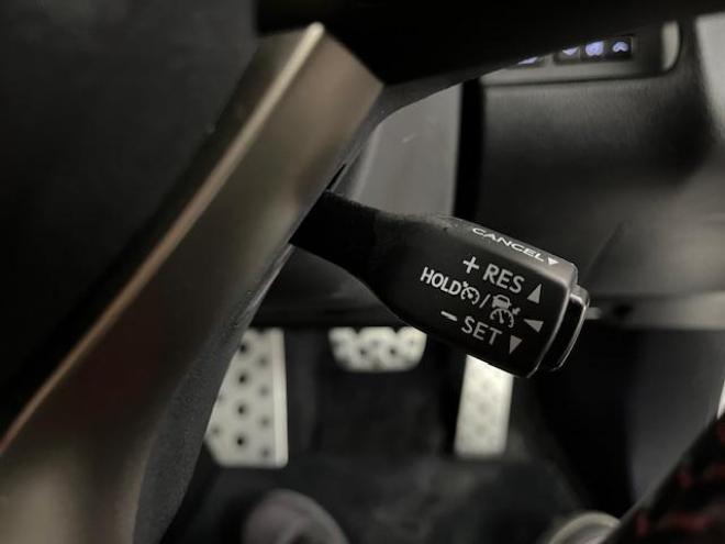 レクサスＲＸ４５０ｈ　Ｆスポーツ　本州仕入　レクサスセーフティセンス　寒冷地仕様　禁煙車　マークレビンソンプレミアム　ヘッドアップディスプレイ　純正２０インチＡＷ　純正１８ＡＷ＋スタッドレスタイヤ付　　電動パノラマルーフ　純正フレアレッドレザーシート　純正ナビ（フルセグ地デジ　Ｂｌｕｅｔｏｏｔｈ対応）＋バックカメラ＋全方位カメラ　パワーバックドア　プリクラッシュセーフティ　レーダークルーズコントロール　シートヒーター　前後ドラレコ　ステアリングヒーター　両席パワーシート　ＥＴＣ 4WD 3500 5Dr