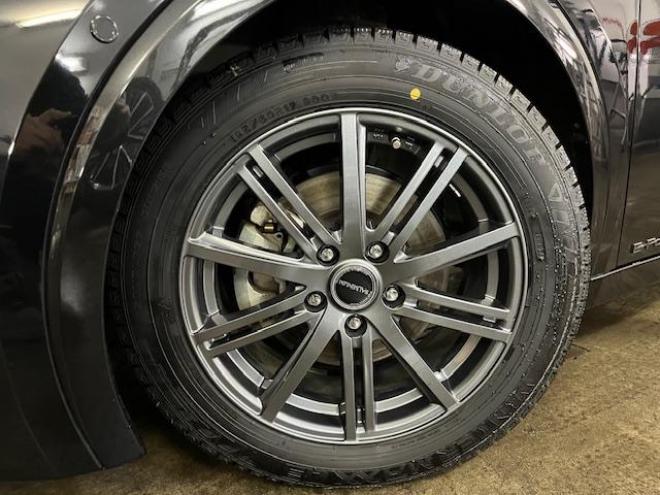 プリウスＺ　ワンオーナー　トヨタセーフティセンス　寒冷地仕様　禁煙車　純正１９インチＡＷ　社外１７ＡＷ＋スタッドレスタイヤ付　　純正ブラックレザーシート　純正ナビ（フルセグ地デジ　Ｂｌｕｅｔｏｏｔｈ対応）＋バックカメラ＋全方位カメラ　パワーバックドア　プリクラッシュセーフティ　レーダークルーズコントロール　純正エンジンスターター　シートヒーター＆クーラー　ドラレコ　ステアリングヒーター　パワーシート　ＥＴＣ 4WD 2000 4Dr