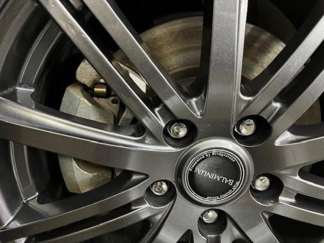 プリウスＺ　ワンオーナー　トヨタセーフティセンス　寒冷地仕様　禁煙車　純正１９インチＡＷ　社外１７ＡＷ＋スタッドレスタイヤ付　　純正ブラックレザーシート　純正ナビ（フルセグ地デジ　Ｂｌｕｅｔｏｏｔｈ対応）＋バックカメラ＋全方位カメラ　パワーバックドア　プリクラッシュセーフティ　レーダークルーズコントロール　純正エンジンスターター　シートヒーター＆クーラー　ドラレコ　ステアリングヒーター　パワーシート　ＥＴＣ 4WD 2000 4Dr