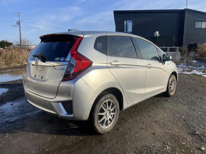 フィットハイブリッド1.5Fパッケージ 4WD 1500 5Dr