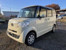 N-BOX　GLパッケージ 4WD 660 5Dr