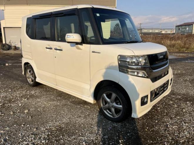 N-BOXカスタムGLパッケージ 4WD 660 5Dr