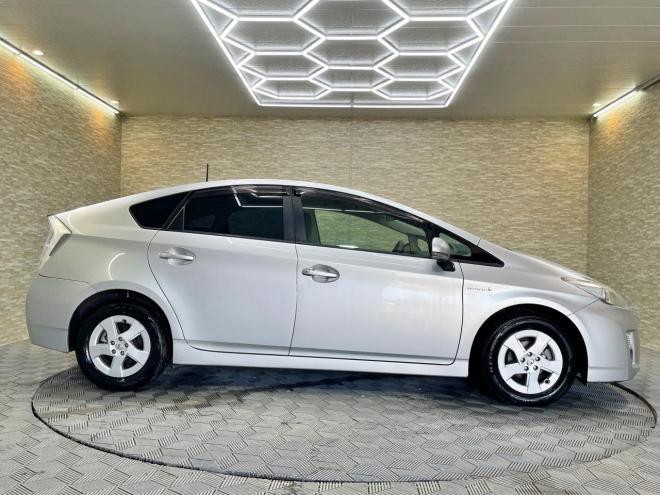 プリウス1.8S 5年保証 スマキー ナビ 寒冷地仕様 禁煙 車検整備2年付 修復歴無