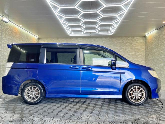 ステップワゴン2.0スパーダS 4WD 5年保証 パワスラ ナビTV Bカメ ETC 寒冷地仕様 禁煙 車検整備2年付 修復歴無