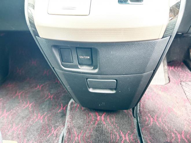 ヴェルファイア2.4Zゴールデンアイズ 4WD ローンが不安な方＜優遇ローン＞後期型　アルパイン8型ナビ　後席モニター　フルセグTV　両側パワースライド　電動リアゲート　HID　スマートキー　コーナーセンサー　　ハーフレザー 4WD 2400 5Dr