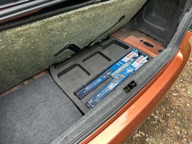 レガシィB4 2.0 RS タイプB 4WD　社外スターター　パワステ　パワーウィンドウ　純正エアロ　純正アルミ　ABS　キーレス　記録簿　電動シート　純正オーディオ 2000