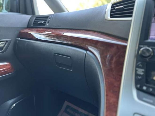 ヴェルファイア3.5 Z プラチナセレクションII 4WD　両側電動スライドドア　パワステ　パワーウィンドウ　ABS　クルーズコントロール　電動リアゲート　地デジナビ　バックカメラ　ETC　キーレス　純正アルミ　3列シート　後席モニター 3500